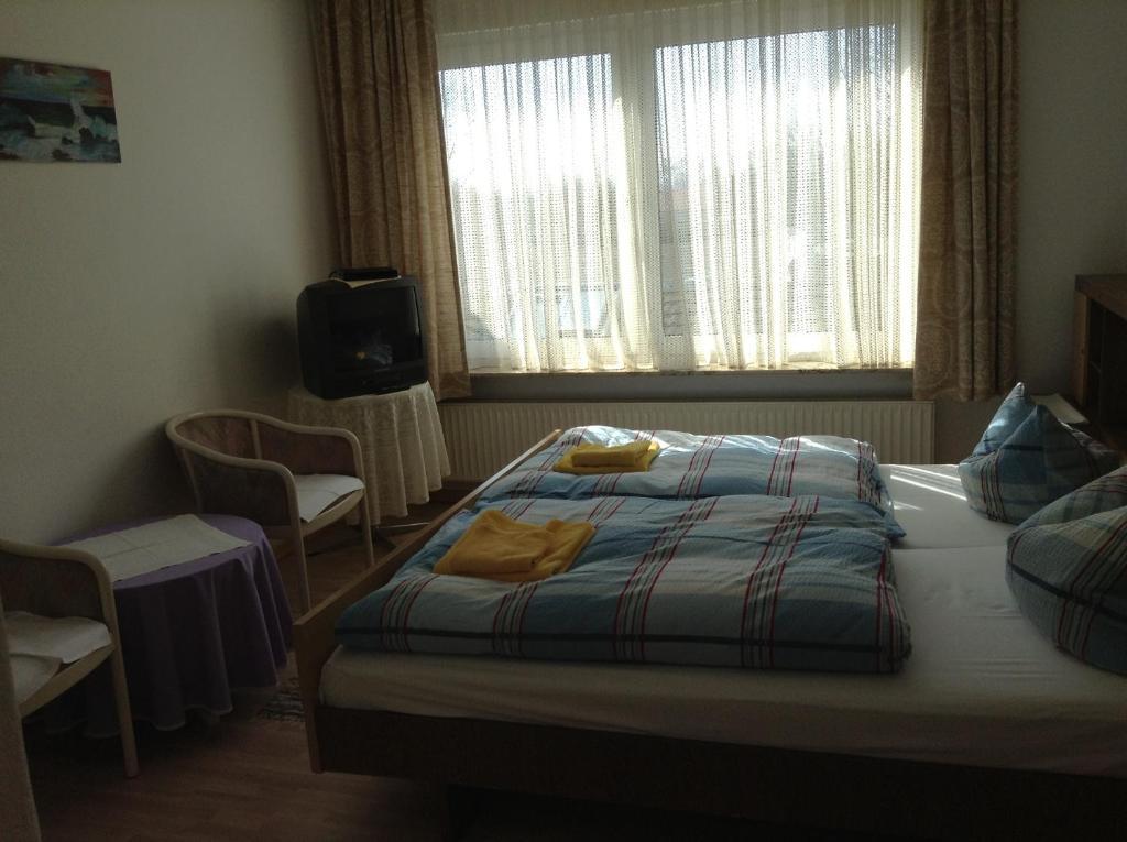 Hotel Rotbuche Westoverledingen Bagian luar foto